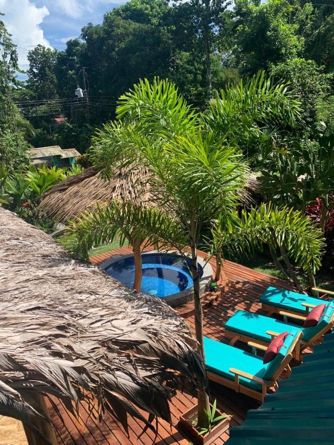 Casa Mambo Bed & Breakfast Кахуита Екстериор снимка