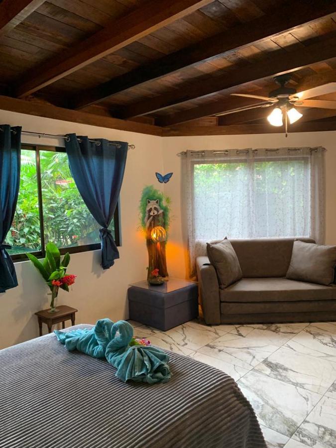 Casa Mambo Bed & Breakfast Кахуита Екстериор снимка