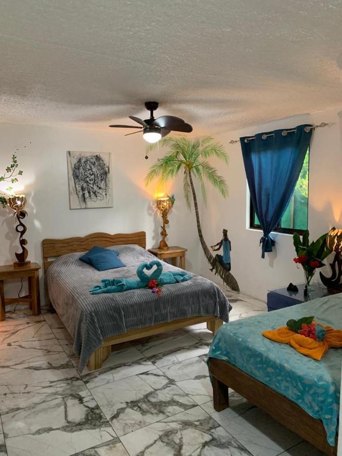Casa Mambo Bed & Breakfast Кахуита Екстериор снимка
